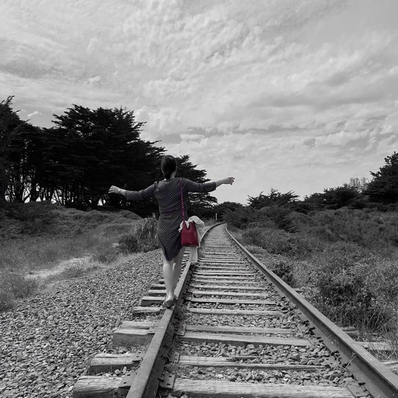 Meet your Posher, Kyungim - Picture 1 of 1